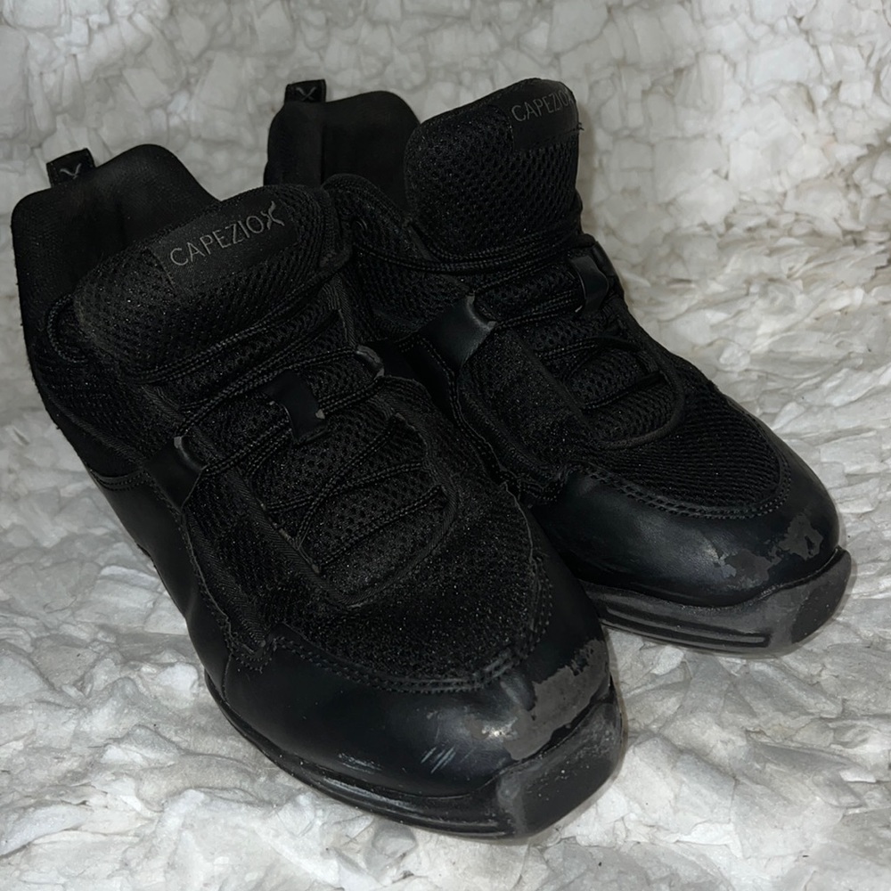 Capezio size 9 dance shoes